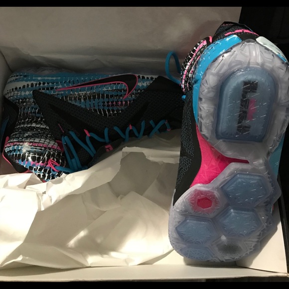 LeBron XII - Picture 3 of 5